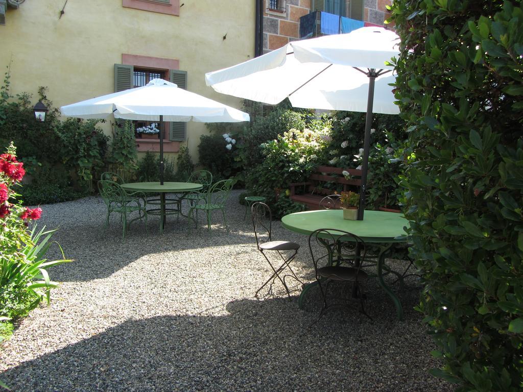 Bed and Breakfast Castello Di Strambinello Zewnętrze zdjęcie